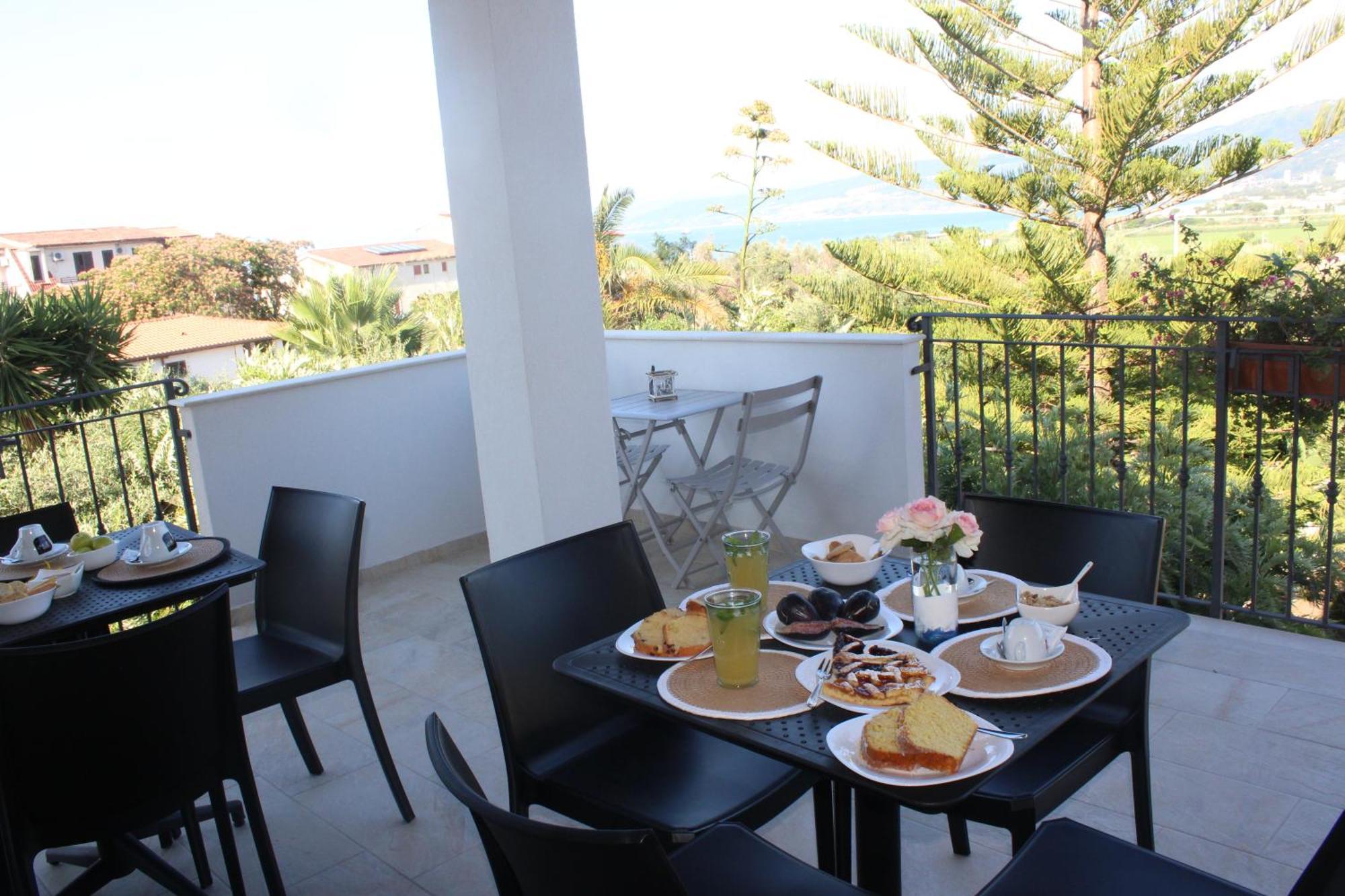 Residenza Anna Calabria Bed & Breakfast Briatico Exterior foto